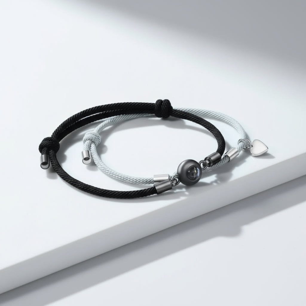 Bracelet à Projection de Photo Personnalisé + Initiale Gravée